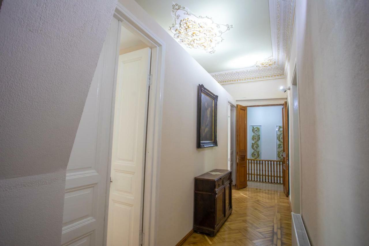 Hotel Veneto クタイシ エクステリア 写真