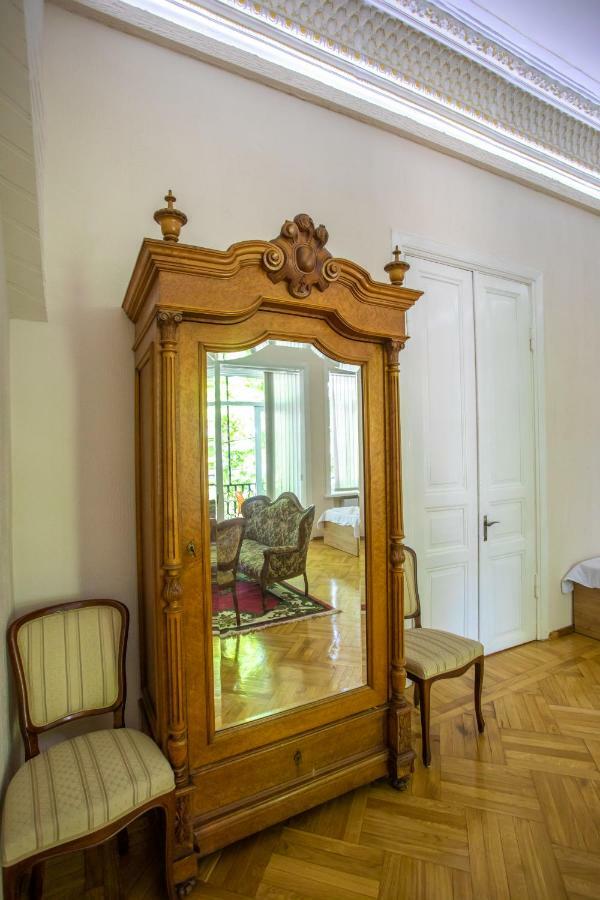 Hotel Veneto クタイシ エクステリア 写真